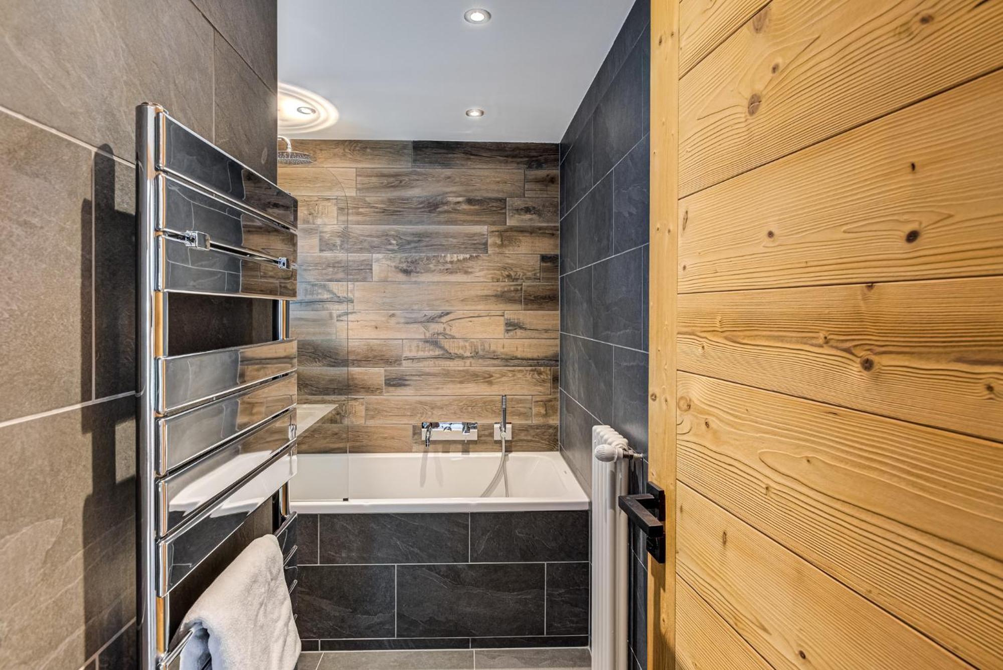 Winn, Alpes Travel, Chamonix, Sleeps 6 * Chamonix Mont Blanc