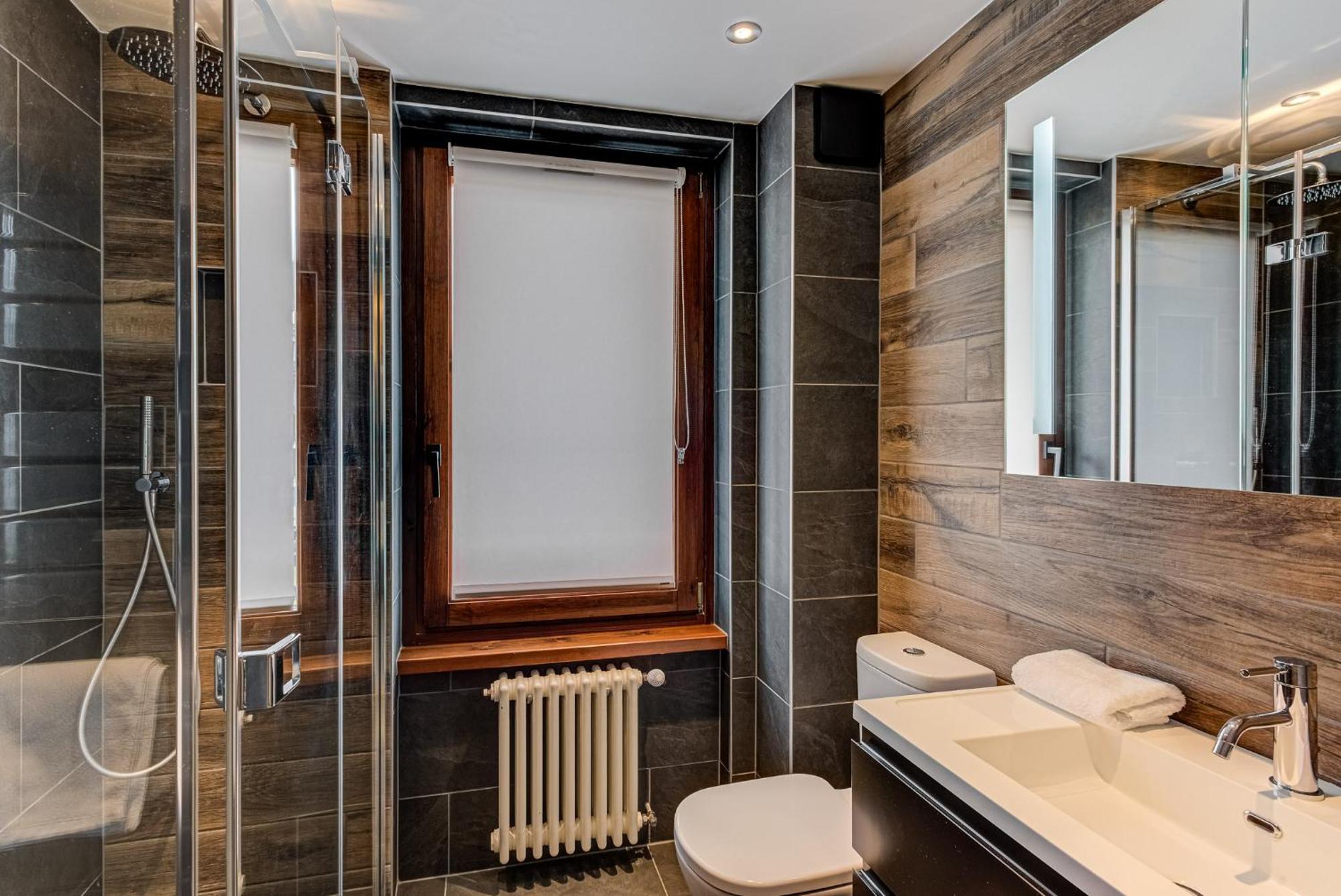 Winn, Alpes Travel, Chamonix, Sleeps 6 Apartamento *